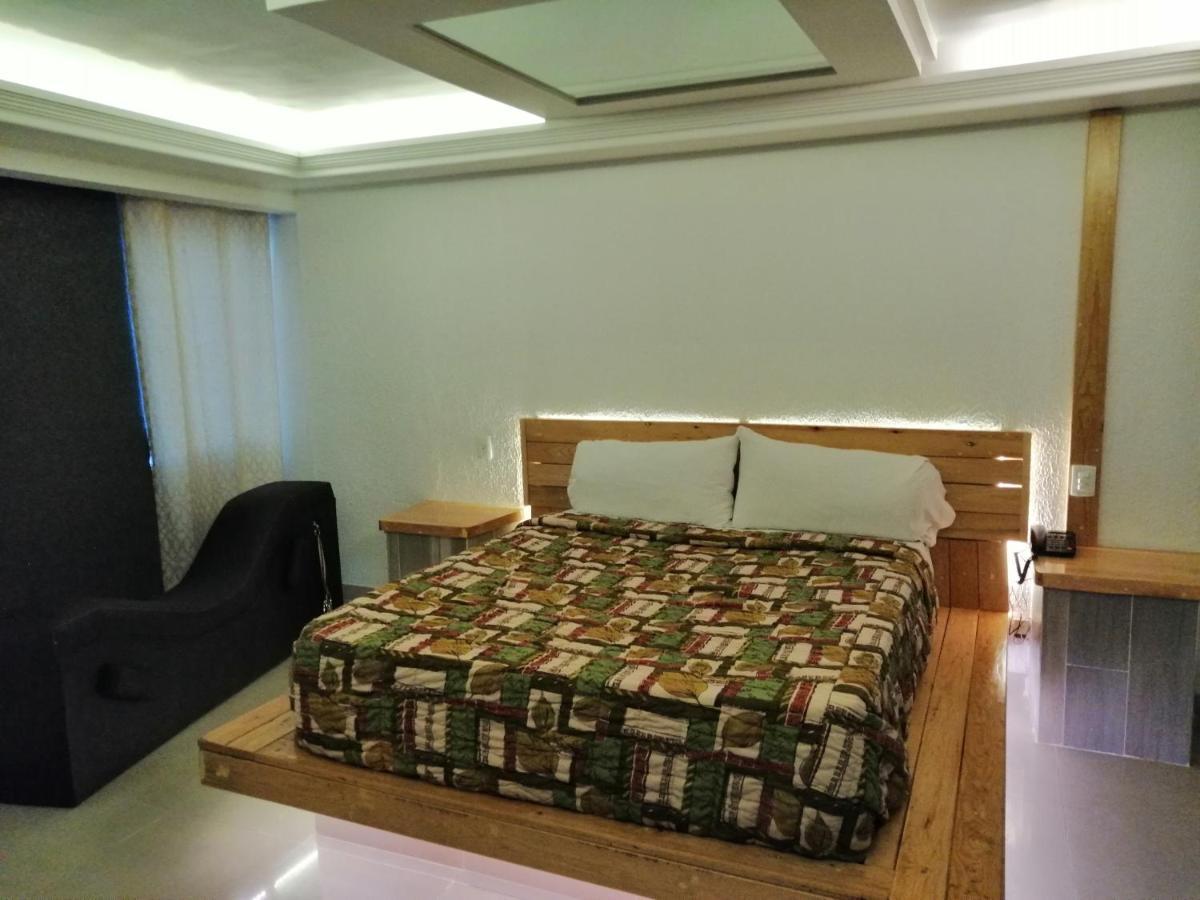 Motel Oasis Mexico Tlalnepantla  Luaran gambar